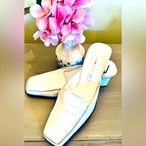 Y2K White Matte Square Toe Mules/Heels Size: 7​